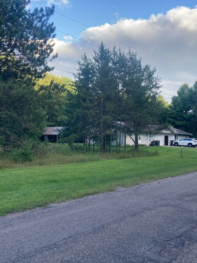 Building Photo - 5105 Willard Ln