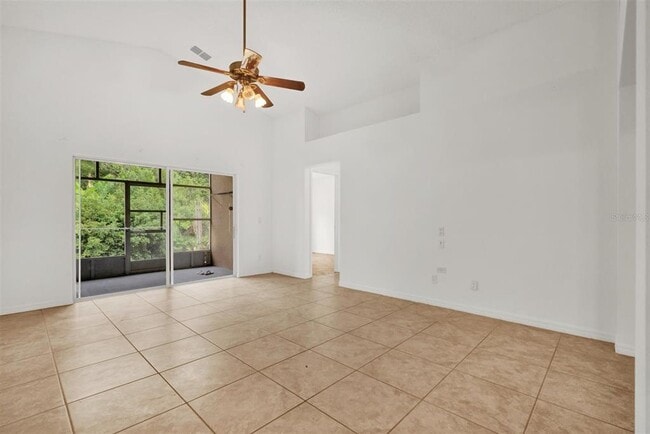 Foto del edificio - 3390 Cypress Point Cir