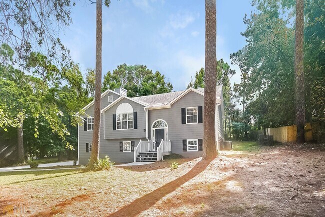 Building Photo - 620 Amberwood Pl