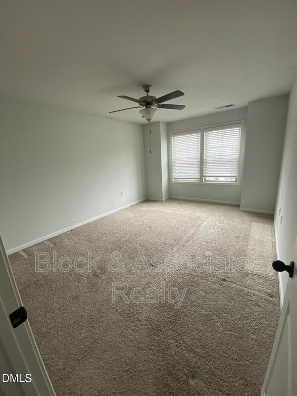 Building Photo - 1308 Compass Dr