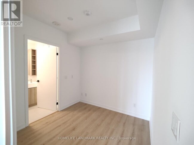 Building Photo - 319 Jarvis St