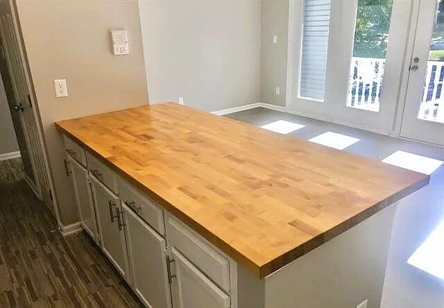 Foto del edificio - 1320 Park Glen Dr