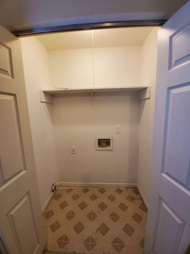 Foto del edificio - 2 Bedroom Town-home Near Furman University
