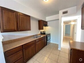Building Photo - 6810 Trail Lake Dr