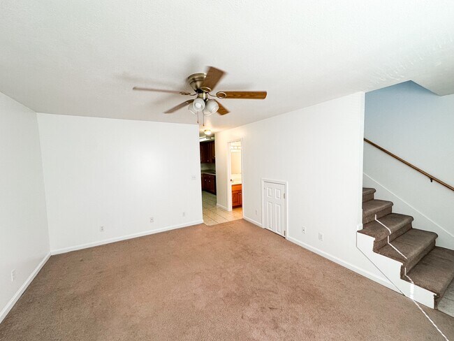 Foto del edificio - 174 Boswell Cir