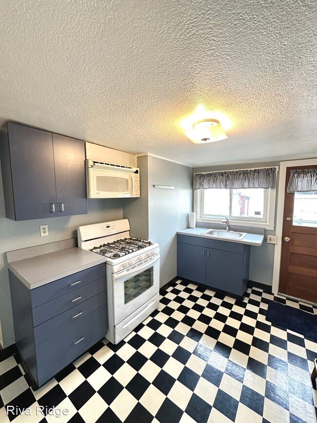 Building Photo - 1 br, 1 bath House - 181 s 16th Street