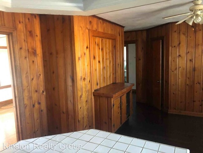 Building Photo - 3305 Carey Rd