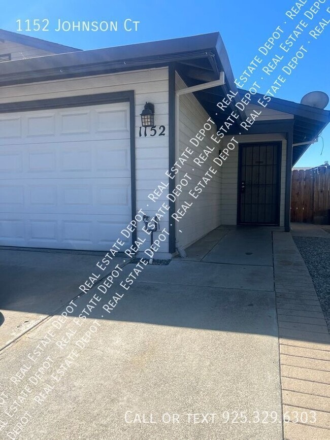 Building Photo - 1152 Johnson Ct