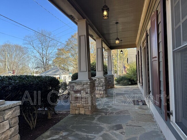 Photo - 1520 Vassar Ave House