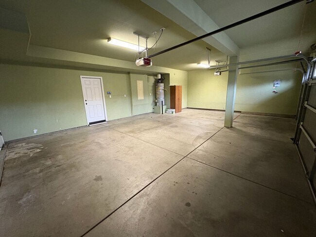 Foto del edificio - 3116 W Buena Vista Ave