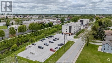 Building Photo - 705 Grand Marais Rd E