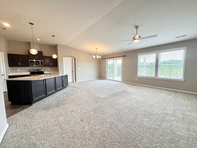 Building Photo - 7761 Devonshire Dr