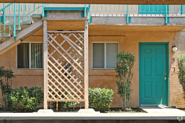 Building Photo - Sequoia Villa Apartments