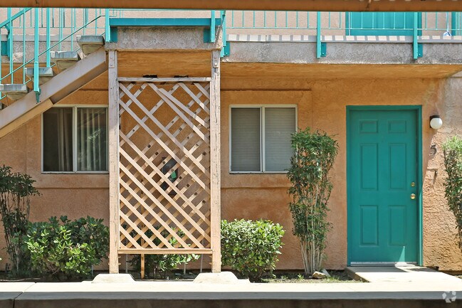 Foto del edificio - Sequoia Villa Apartments