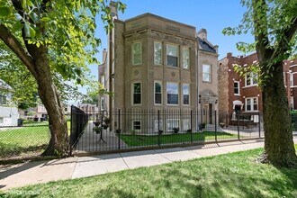 Building Photo - 5349 W Van Buren St