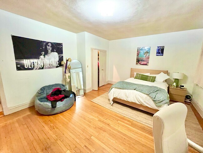 Foto del edificio - 18 Saint Lukes Rd