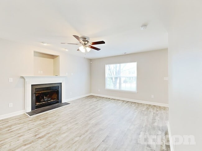Building Photo - 3521 Dashiel Dr