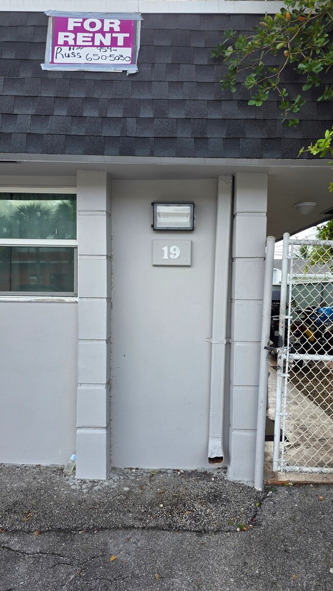 Foto del edificio - 19 SW 14th St