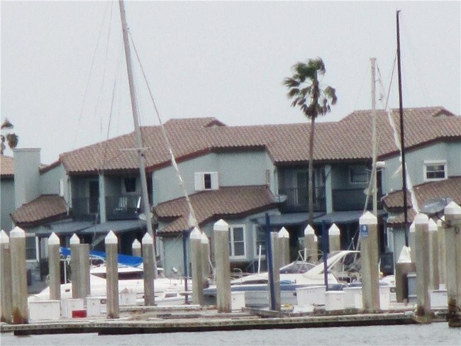 Building Photo - 105 Piper Blvd