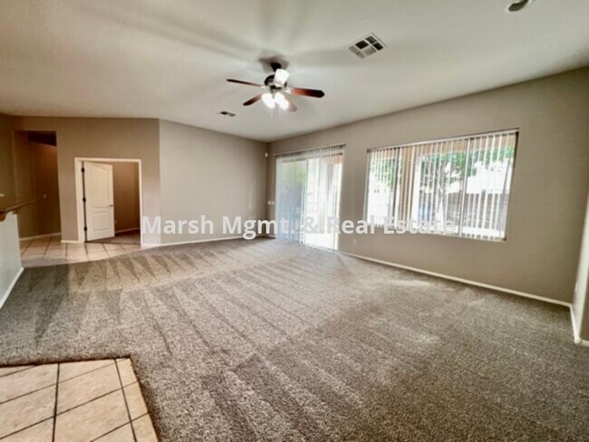 Foto del edificio - Beautiful 3 bedroom + den home in Gilbert with private pool!