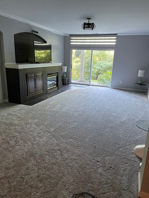 592 Rivers Breeze Dr Unit 592, Ludlow, KY 41016 Condo for Rent in Ludlow, KY