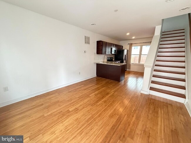 Photo - 3013 W Cabot St Townhome