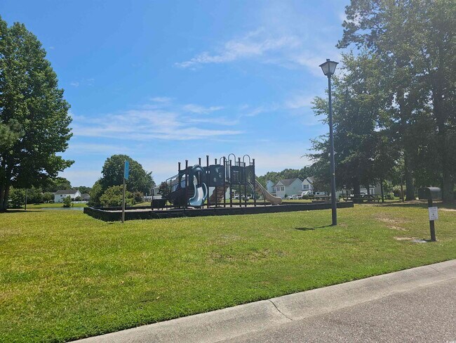 Building Photo - 160 Molinia Dr