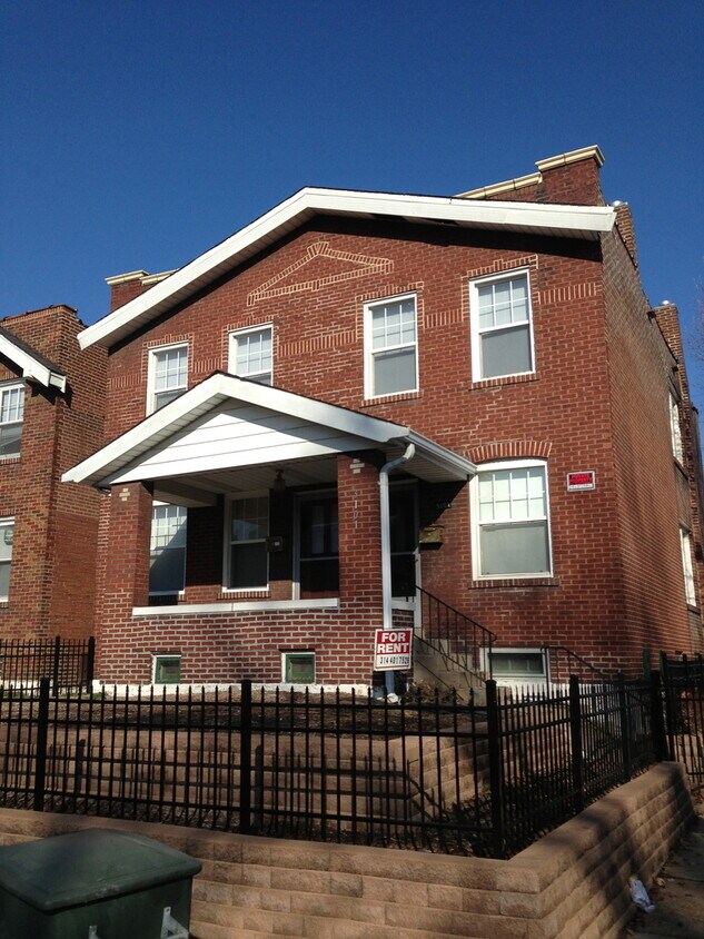 Primary Photo - 3101 Miami St