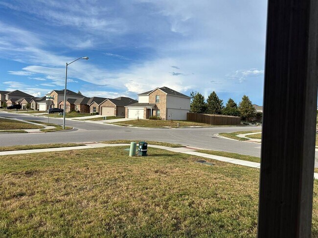 Foto del edificio - 225 Allington Cir