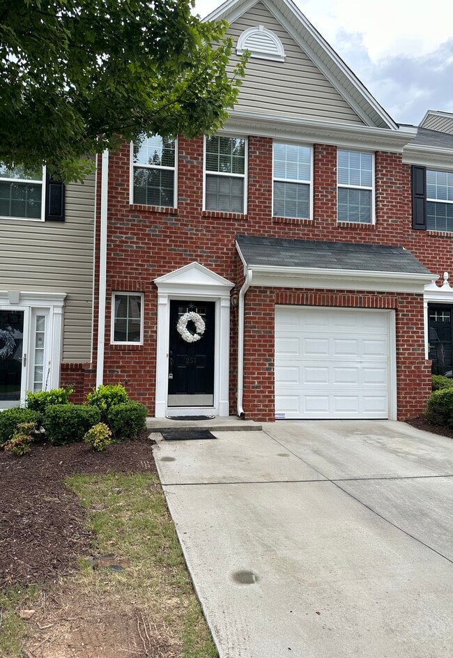 Building Photo - 251 Cedar Crossing Ln