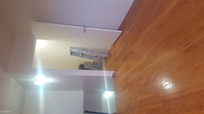 Foto del edificio - 2731 12th St