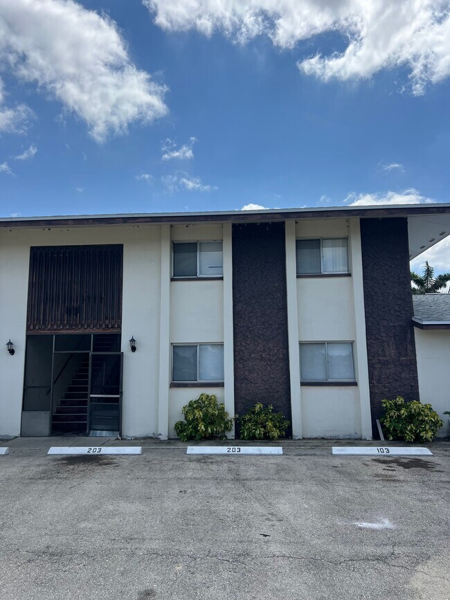 Foto del edificio - 1135 Southdale Rd