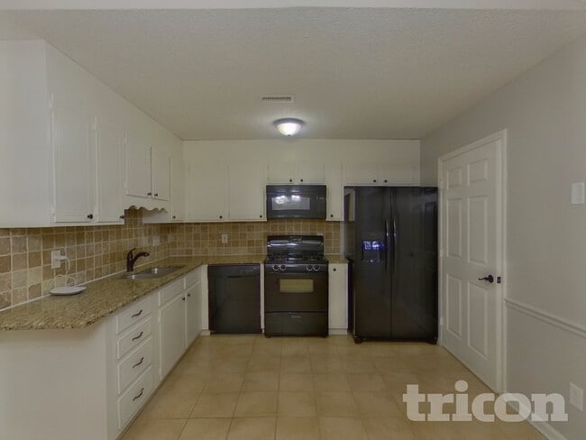 Foto del edificio - 2500 Justin Ct