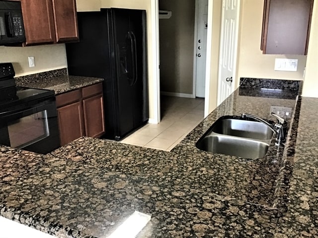 Foto del edificio - 4922 Alder Bend Ln