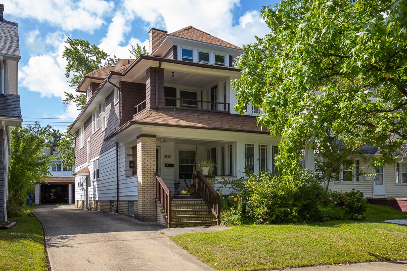 3250 Berkshire Rd Cleveland Heights, OH 44118 – photo 1