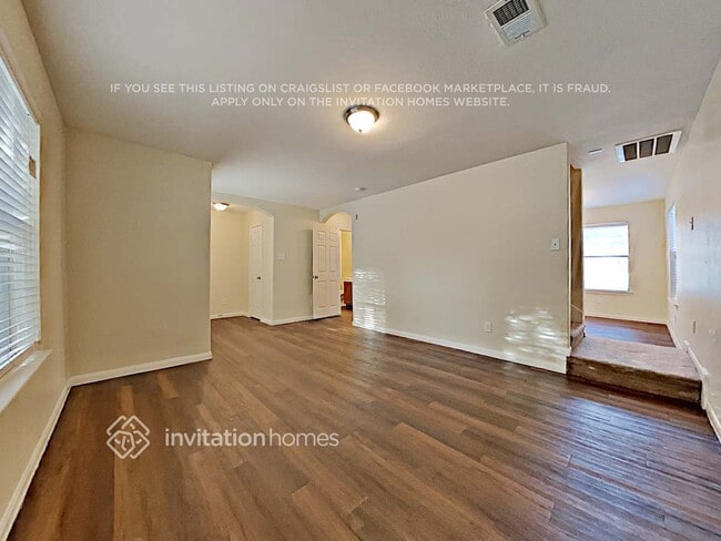 Building Photo - 6338 Austinville Dr
