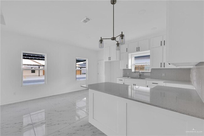Foto del edificio - 11403 N 24th St