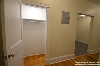 Building Photo - 1595 Beacon St