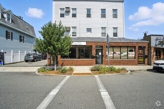 Building Photo - 111 Albion St
