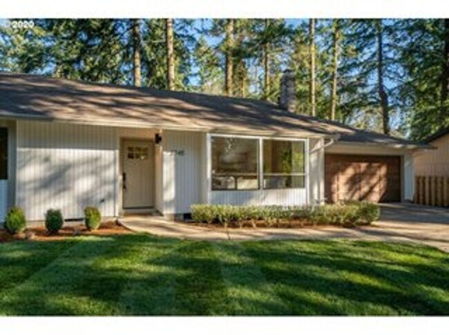 Foto del edificio - 3bd 2ba in quiet cul de sac Lake Oswego