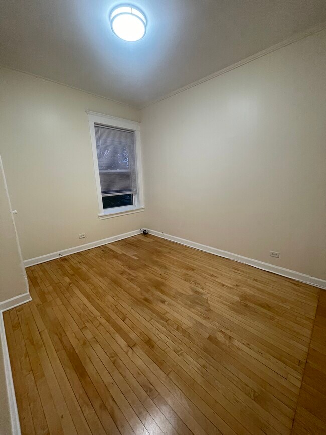 Foto del edificio - 5120 N Kenmore Ave