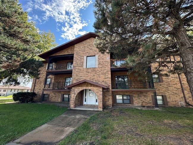Building Photo - 2809 10th Ave N