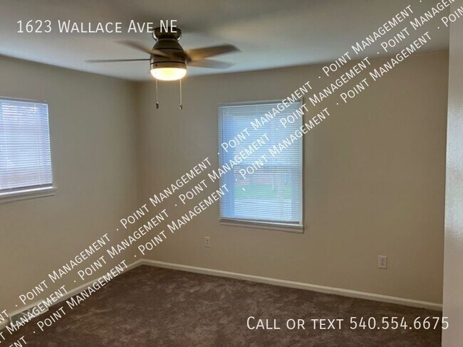 Foto del edificio - 1623 Wallace Ave NE