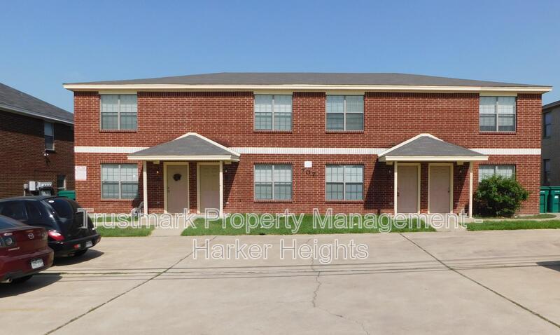 Primary Photo - 707 S Amy Ln