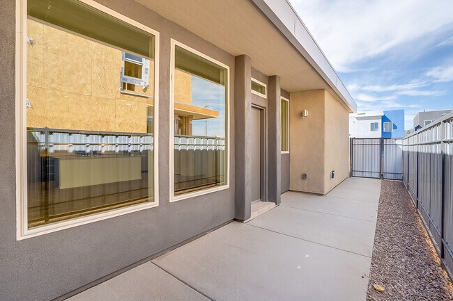 Private Side yard-Entry - 8665 E Ultra Dr