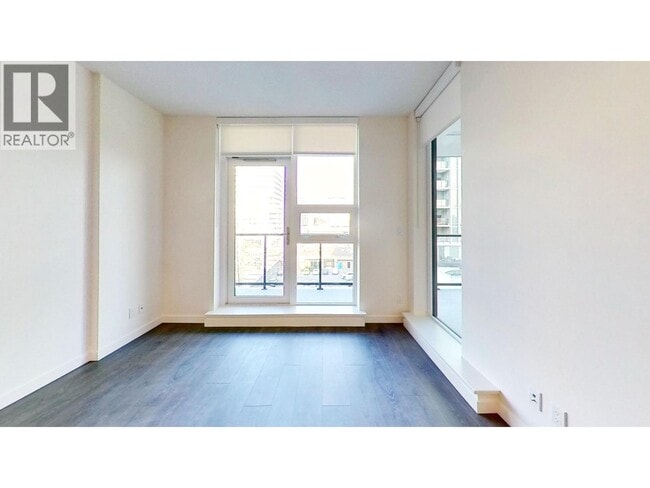 Building Photo - 6633 Buswell St