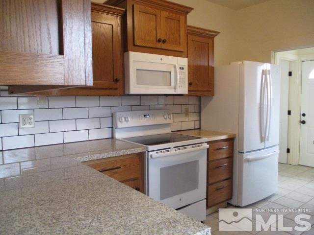 Building Photo - 620 Plumas St