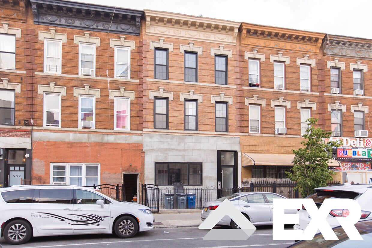 Primary Photo - 541 Central Ave