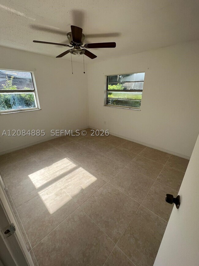 Building Photo - 3104 Tropic Blvd