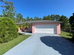 Building Photo - 821 Savona Pl